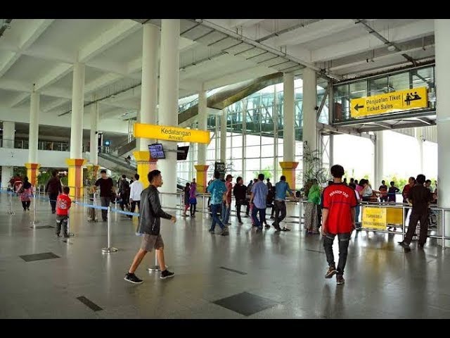 Terminal Kedatangan Bandara Kualanamu